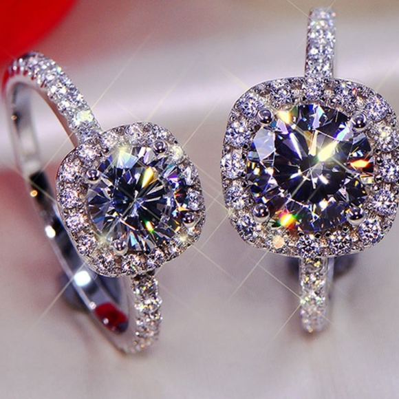 (9) 💍 simulated diamonds cocktail ring  many sizes available - Picture 4 of 4